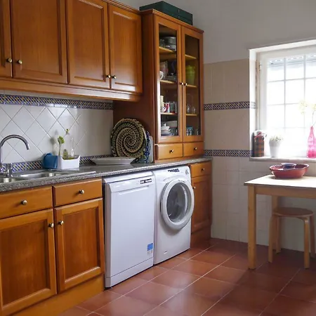 Vacation House By Surf Beach Ericeira Rum i privatbostad *