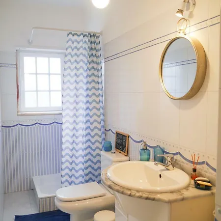 Vacation House By Surf Beach Ericeira Rum i privatbostad *